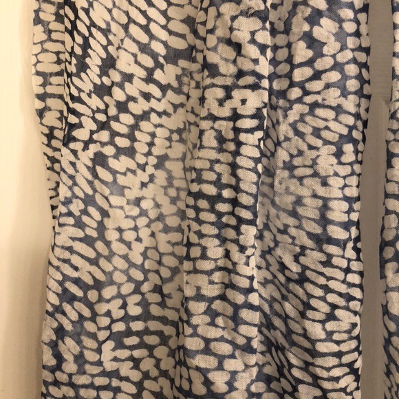 Spring scarf - Picture 2 of 2